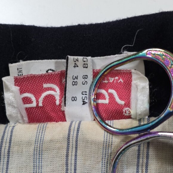 Byblos Vtg Blazer Jacket Womens US 8 Black Wool LS Lined Pockets Retro Chic FLAW - Picture 8 of 16